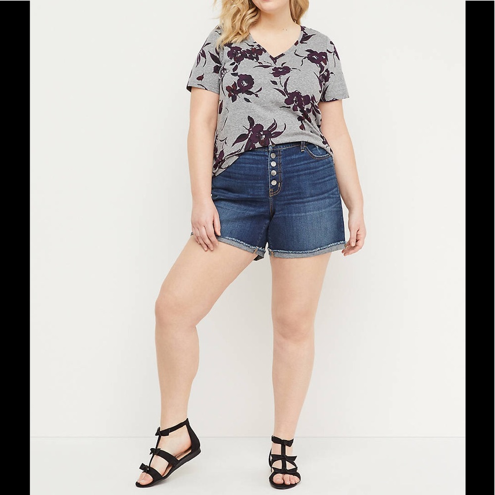 High waisted 4 button jegging shorts!!!
